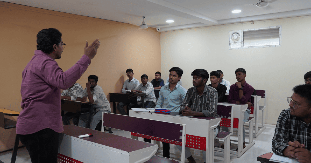 NEET Crash Course in Kalaburagi: Who Should Join and When